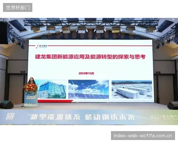 深圳湾体育中心观察：安保体系升级背后，“技术型零工”正取代传统志愿者，负责动态人流监测与人脸识别系统的应急维护